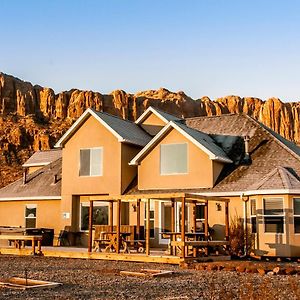 Moab Desert Home, 4 Bedroom Private House, Sleeps 10, Pet Friendly Exterior photo