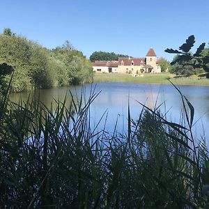 Le Manoir De Pierre Levee, The Originals Collection 图尔农－圣马丹 Exterior photo