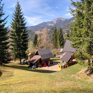 Dwarfs Cabin Overlooking Julian Alps Near Bled 耶塞尼采 Exterior photo
