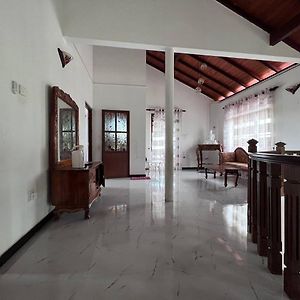 Pearl Villa,Mirissa Kamburugamuwa Exterior photo