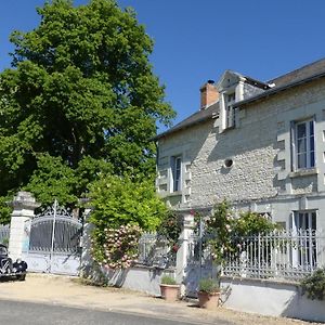 Les Jardins De Claunay La Roche-Rigault Exterior photo