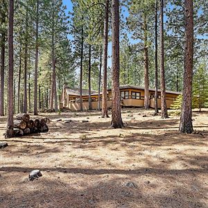 Tree-Lined Paradise Black Butte Ranch Exterior photo