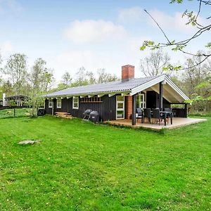 Awesome Home In Ebeltoft With Kitchen Exterior photo