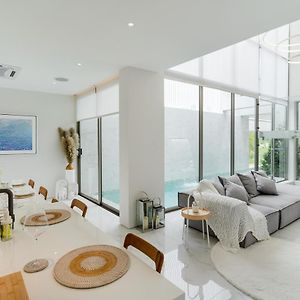 Luxury 3 Bedrooms Villa Bangtao 班巴克洛 Exterior photo