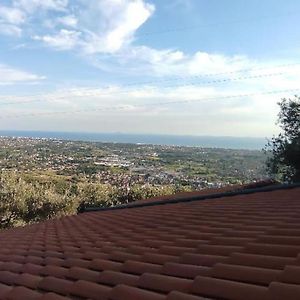 La Casa Bianca Alloggio Tra Mare E Monti Capriglia  Exterior photo