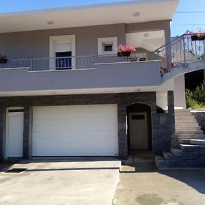 Holiday House With A Parking Space Ostrvica, Omis - 21086 Gata Exterior photo