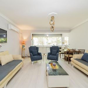 Dreamy Flat With Backyard Near Lara In Muratpasa 安塔利亚 Exterior photo