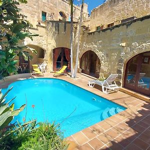 GħarbHaven Farmhouse With Private Pool别墅 Exterior photo