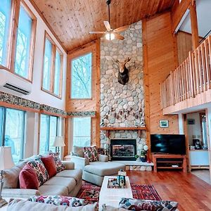 Beautiful, Spacious Poconos Cabin In 布什基尔 Exterior photo