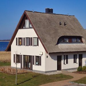 Idyllisches Ferienhaus Mit Eigener Sauna, Kamin Und Terrasse - Haus Boddenblick Vieregge Exterior photo