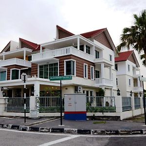 Near Gurney 3-Storey Event Hse By Felice Homestay Tanjung Tokong Exterior photo