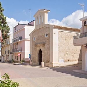 Nice Apartment In Isola Di Capo Rizzuto 伊索拉迪卡波里祖托 Exterior photo