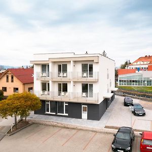 Turčianske Teplice Ubytovanie Biely Dom酒店 Exterior photo