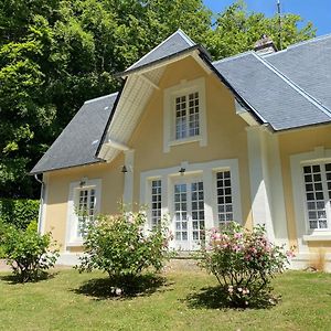 La Maison Du Gardien, Chateau De Lavenue Pierrefitte-en-Auge Exterior photo