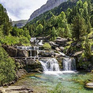 Paraiso Alpino En El Pirineo: Descansa Y Disfruta Valencia D'Aneu Exterior photo