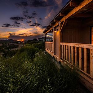 Miners Cabin #4 - One Queen Bed - Private Balcony With Views 图姆斯顿 Exterior photo