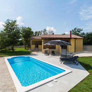 Villa Savey - Heated Pool Sivati Exterior photo