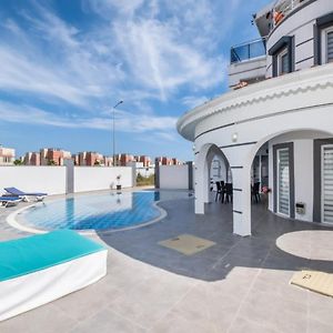 Superb Villa With Private Pool In Antalya 贝莱克 Exterior photo