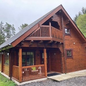 Norwegian Log Cabin The Roe Deer -Sauna & Hot Tub 基斯 Exterior photo