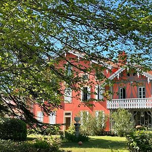 Domaine La Belle Histoire - Gite Cote Jardin Besset Exterior photo