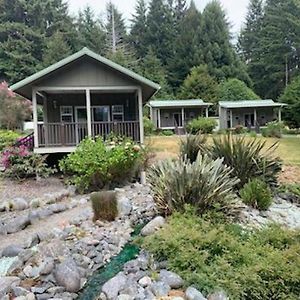 Golden Eagle Vacation Rentals - Honeymoon Suite - Cottage #2 特立尼达 Exterior photo