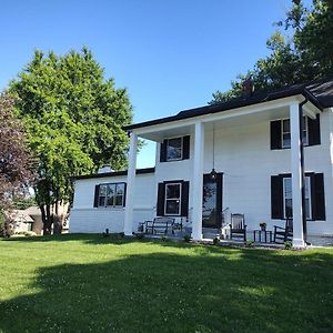 肖尼1908 Modern Farmhouse On Large Private Treed Lot别墅 Exterior photo