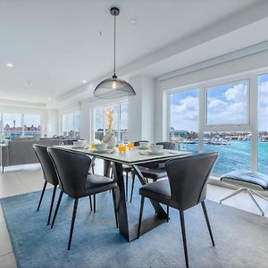 Magnificent 2 Bedroom Corner Condo With The View 奥拉涅斯塔德 Exterior photo