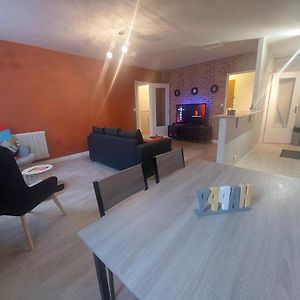 Appartement 5 Personnes 52M2 Avec Grand Salon Et 1 Chambre Proche Aeroport Et Gare 博韦 Exterior photo