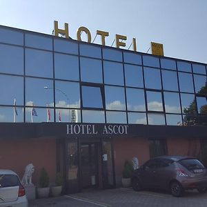 Hotel Ascot 比纳斯科 Exterior photo