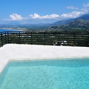 Villa Argia With Private Pool 耶奥伊乌波利斯 Exterior photo