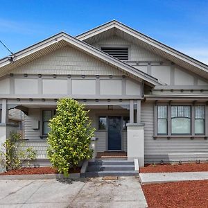 Mid Century 1930 Beautifully Renovated Californian Bunglow Newtown Exterior photo