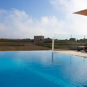 Kenn Holiday Home Għarb Exterior photo