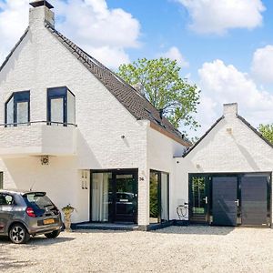 Gorgeous Home In Bunschoten-Spakenb, With Kitchen Exterior photo