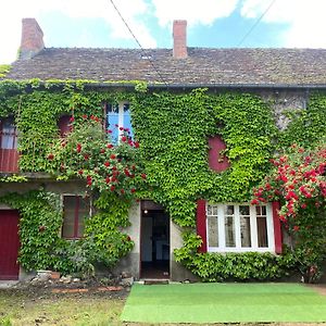 Charmante Maison De Campagne Du 17Eme Siecle A Lilette Avec Jacuzzi Et Proche Riviere Buxeuil  Exterior photo