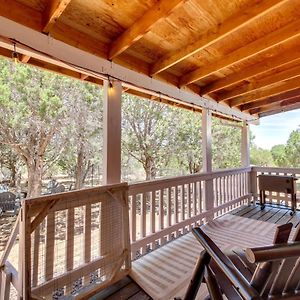 Cozy Show Low Cottage With Wood-Burning Stove Exterior photo