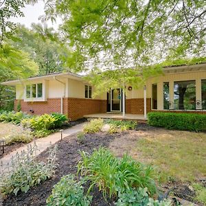 Charming Home With Pool And Deck About 9 Mi To Umich! 伊普西兰蒂 Exterior photo