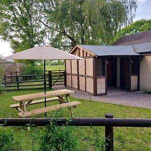 Spacious Self Catering Accommodation Near Hayonwye 瓦伊河畔海伊 Exterior photo