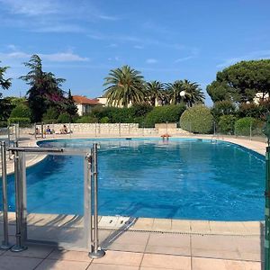 Antibes 2P Rdj Parc Velusine Piscine Tennis Exterior photo