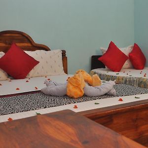 Purasanda Villa Inamaluwa Room photo