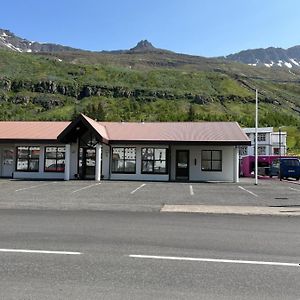 Seyðisfjörður 梅迪亚卢纳旅馆酒店 Exterior photo