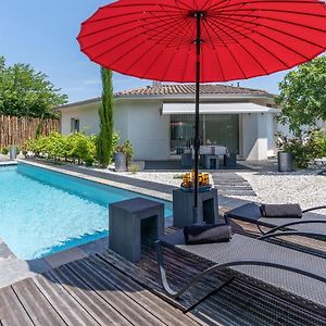 Nice Home In Bordeaux With Outdoor Swimming Pool Exterior photo
