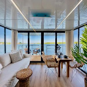 Domki Na Wodzie - Resort 36 Houseboats 吉日茨科 Exterior photo
