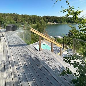 Awesome Home In Dalar With House Sea View Dalarö Exterior photo