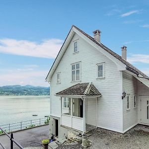 Cozy Home In Ystese With House Sea View 厄于斯特瑟 Exterior photo