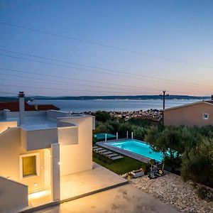 Villa Dalmatina Hill House - Private Pool, Sea And Hill View, Rooftop Terrace, Free Parking Kaštela Exterior photo