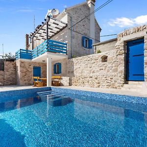 Amazing Home In Zlarin With Outdoor Swimming Pool Exterior photo
