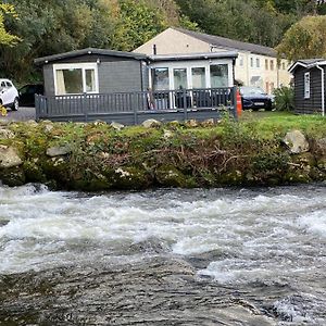 CaeathroStunning 3 Bed Riverside Cabin In Snowdonia别墅 Exterior photo