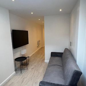 Luxury 2 Bedroom Apartment Near The O2 And Canary Wharf 埃尔特姆 Exterior photo