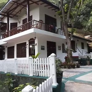 Villa25 Homestay Free Pick Up From The Center 康提 Exterior photo