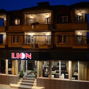 Garni Hotel Lion 雅戈丁那 Exterior photo